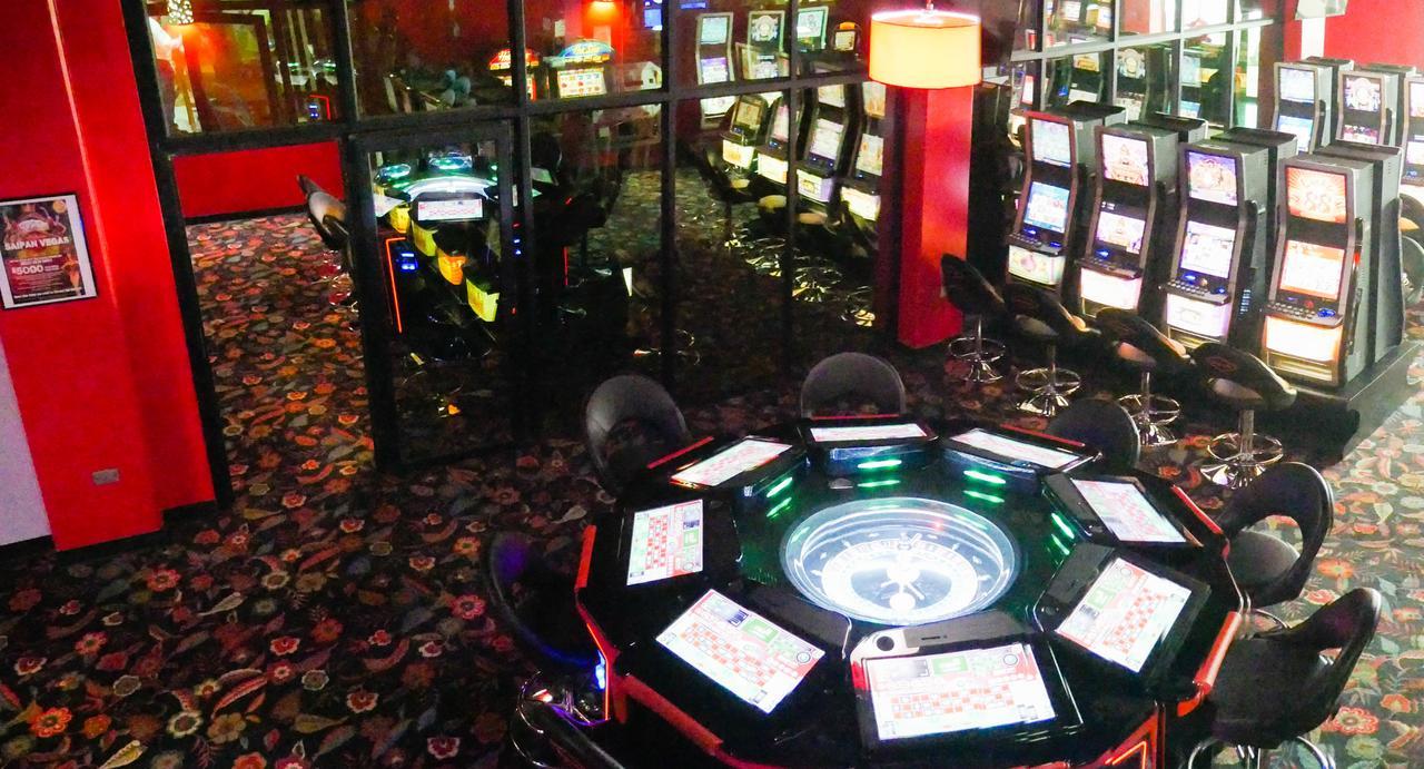Saipan Vegas Resort Luaran gambar